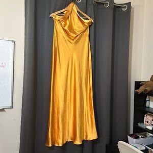 SELLING WEDDING GUEST DRESS